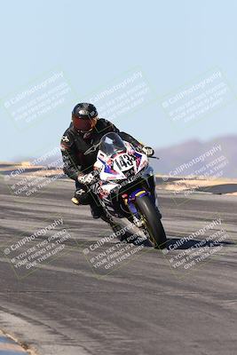 media/Dec-07-2025-CVMA (Sun) [[3e7d2de5dc]]/Race 6-The Shootout/